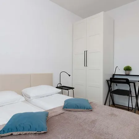 Apartamento Family In With Parking And Playground By Renters